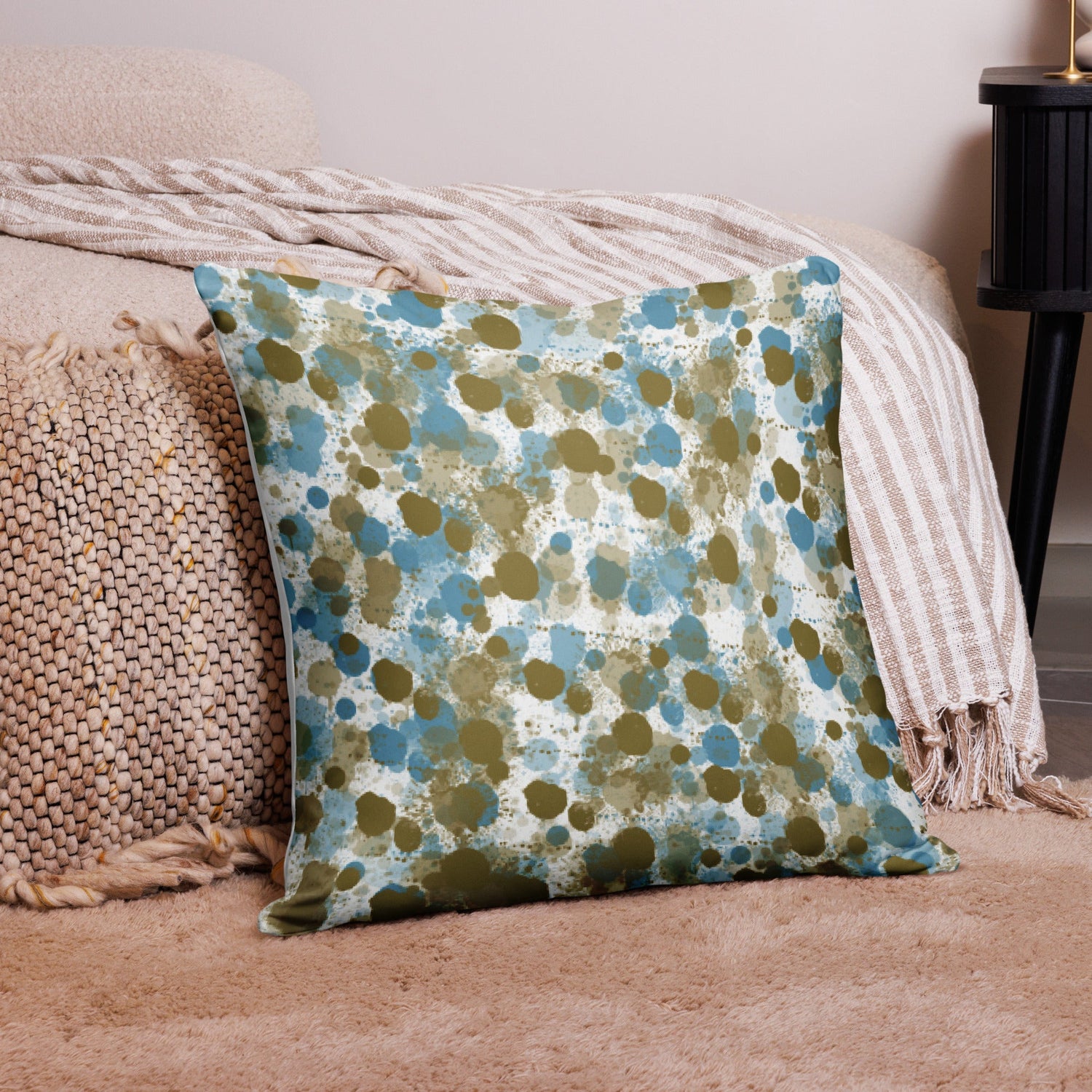 Pillows & pillow cases